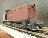 Athearn HO EMD SW1500 COW Diesel Switcher Unlettered Non-Flywheel Clean RTR - $25.00