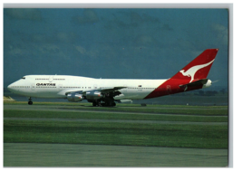 Qantas Extended Upper Deck B747 at Auckland Airplane Postcard - $9.89
