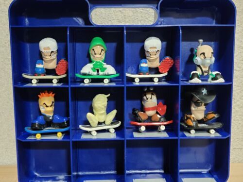 Lot Tech Deck Dudes Skateboards Boards Magnetic Storage Display Carrying Case - $32.33