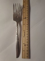 Vintage serving Fork Wm A. Rogers Onieda Ltd. - £11.15 GBP