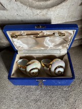 Limoges France Porcelain Pair of Shells Salt and Pepper Shakers Original... - $2,223.15 MXN