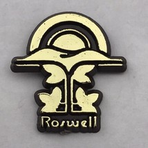 Roswell NM Vintage Pin Plastic Gold and Black - £7.93 GBP