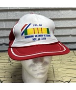 VTG Honoring Vietnam Veterans 1979 Ribbon Trucker Mesh Hat Snap Back Red... - $460.37 MXN