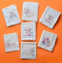 Set of 7 Vintage Hand Embroidered Flour Sack Towels ADORABLE Honey Bee T... - £47.36 GBP