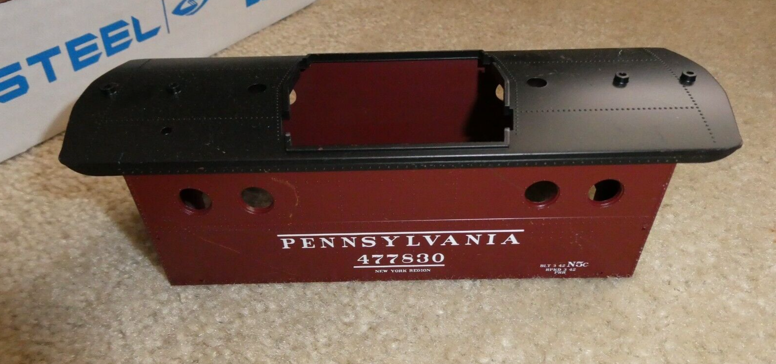 MTH O Scale Pennsylvania Caboose Car Body Shell 7 5/8&quot; Long - $16.83