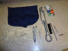 2003-06 Mercedes R230 SL500 tool kit tow hook - $44.99