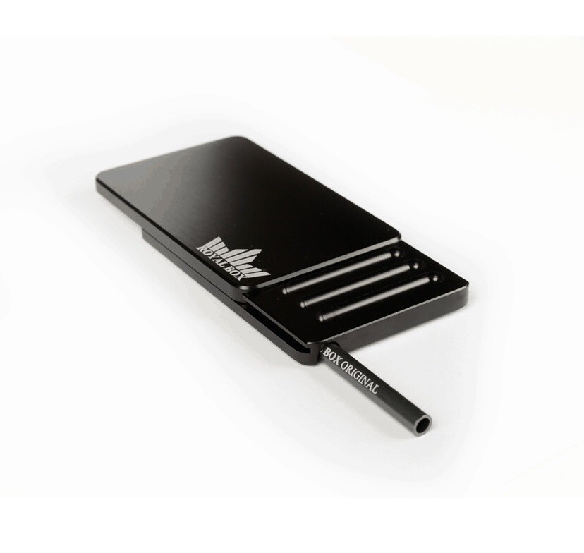 8 Slot Royal Box Black Panther Luxury Snuff Box w/ Built In 3” Metal Straw Item image 5