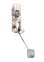 1998 Nissan Frontier OEM Clutch Pedal - £96.80 GBP