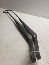 CIVIC     2000 Wiper Arm               1464268 - $19.80