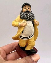 Vintage Beautiful Figure Statue Jewish Man Judaica Resin - £31.60 GBP