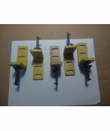 (5) OMRON D4BS-K2 OPERATOR KEYS WITH ALUMINUM RIGHT ANGLE BRACKETS - €24,64 EUR