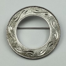 Vintage Coro Silver Tone Textured Engraved Circle Ring Brooch Pin Contem... - £5.30 GBP