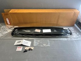 OEM 2002-2005 Kia Sedona Complete Sunroof Bug Deflector Visor UV040AY110 - $1,368.13 MXN