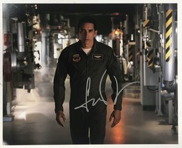 Gabriel Luna Signed Autographed &#39;&#39;Don&#39;t Look Up&#39;&#39; Glossy 8x10 Photo - £47.95 GBP