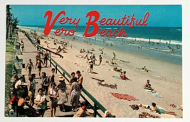 Beautiful Crowded Boardwalk Ocean Vero Beach FL Colourpicture UNP Postcard 1960s - £9.55 GBP