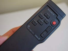 Sony Remote Control RMT-713 Vtr Video 8 CCDRT98, CCDTR11, CCDTR403, CCDTR40 - £6.33 GBP