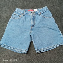 Levi Strauss Jean Shorts Women Size 8 Mis Classic Fit Denim Bermuda - $18.47