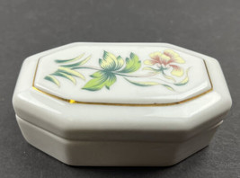 Hollohaza Hungary 1&quot;x3/4&quot; Lidded Trinket Box Flower Design - $17.95