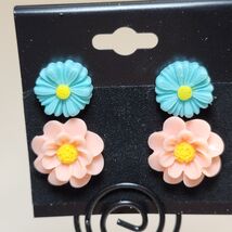 Flower Earrings - 2 Pair - $2.00