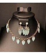 Vtg Turquoise Lucite Leaf Charm Necklace Earring Set J199 - $519.89 MXN