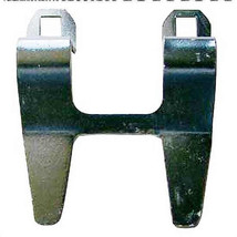 BT262 823027C1 Mower Conditioner High Arch Guard Sickle Hold Down Clip - $456.47 MXN
