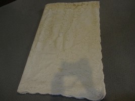 Vintage Lace Tablecloth White embroidered Floral Flowers 89&quot; x 68&quot; - £16.05 GBP
