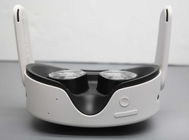 Meta Oculus Quest 3S 256GB VR Headset Only - White image 5
