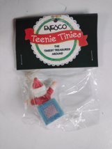 Vintage Enesco Teenie Tinies Christmas Santa In a Box Mini Hanging Ornam... - £7.67 GBP