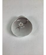 Bing &amp; Grondahl Oyster Clam Shell Porcelain Trinket Dish Denmark Hand Pa... - $20.54 CAD