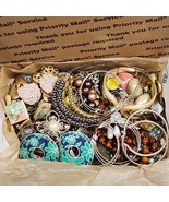 Mixed Jewelry Lot L 1.14 lbs Mixed Vintage-Modern Wearable, Arts &amp; Craft... - $32.63 CAD