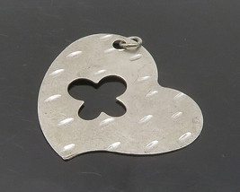 925 Sterling Silver - Vintage Shiny Flower Cutout Love Heart Pendant - PT12384 - £20.03 GBP