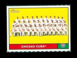 2010 Topps Heritage Baseball Trading Card #122 Team Chicago Cubs - $4.94