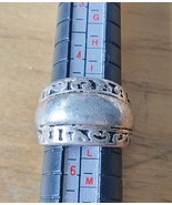 lot of 2 rings one medieval style size 5 US and one with initial V size ... - €2,55 EUR