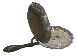 CHIPPENDALE Silent Butler CRUMB Catcher Vintage Silver Plate Wood Handle. - $568.70 MXN