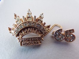 Vintage 1965 Stanley Preffered Hostess Pin - $368.72 MXN