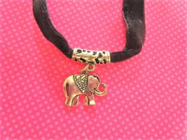 Vintage Elephant black choker - $8.42