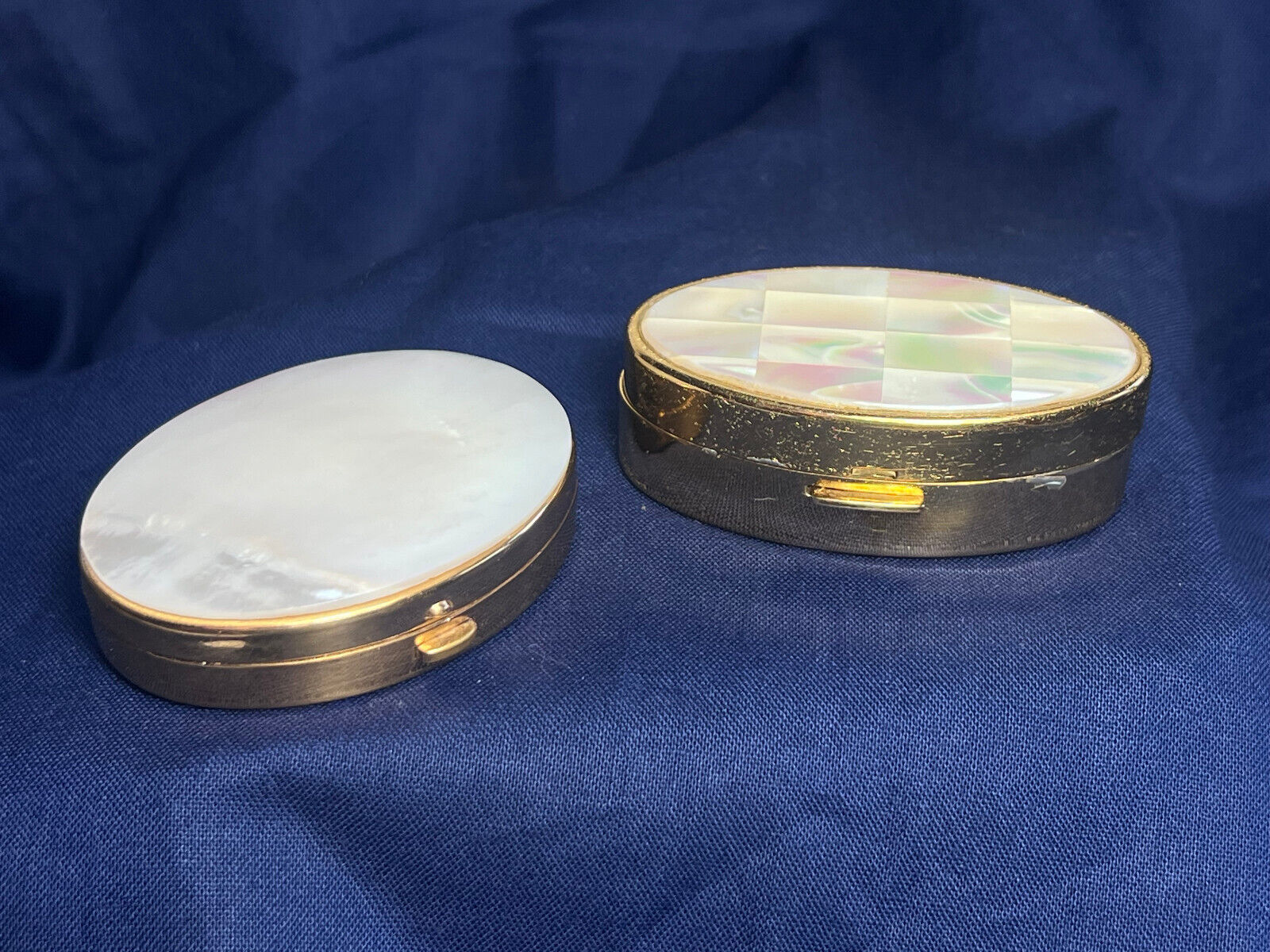 VTG Mother Of Pearl MOP Shell Design Brass Make-up Compact Mirror Max Factor - $29.65