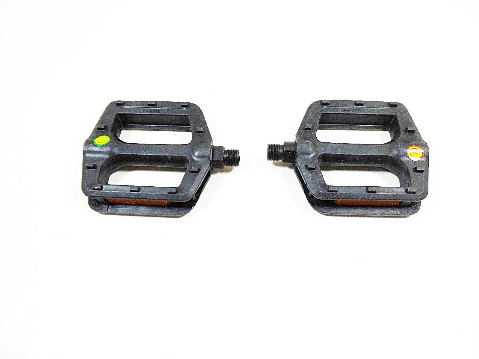 Bike Pedals Universal Platform Bicycle Grip 9/16&quot; Pedal Nylon Amber Refl... - $12.18
