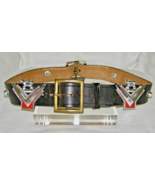 VINT. HEAVY COWHIDE LEATHER BELT+RED ‘V-8’ EMBLEM HOOD ORNAMENTS-CUSTOM-... - €5,96 EUR VINT. HEAVY COWHIDE LEATHER BELT+RED ‘V-8’ EMBLEM HOOD ORNAMENTS-CUSTOM-... - €5,96 EUR