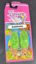 Treasure Trolls 1&quot; Ace Novelty Bingo Lottery Green Pierced Earrings New 1991 - $10.89