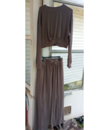 Qinsen Twist Knot Front Long Sleeve Women&#39;s Beige Top XL with bottoms - $25.00