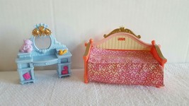 Loving Family Dollhouse Girl/Daughter/Sister Day Bed & Vanity Ship Fast - $12.99