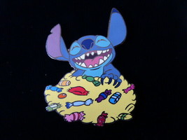 Disney Trading Pins 33697 Disney Auctions (P.I.N.S - Stitch with Candy - £45.26 GBP