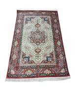Handmade Vintage Persian Qum Rug 3.2&#39; x 4.8&#39; (98cm x 148cm) 1990s - 1D132 - $2,686.38 CAD