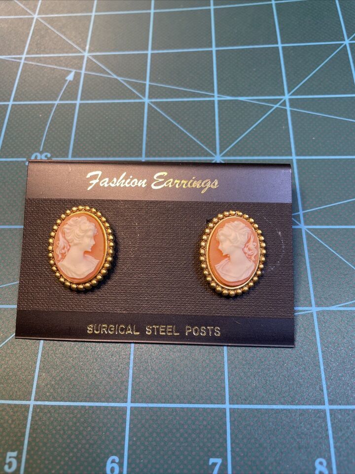 Vintage 80s clip on earrings cameo oval shaped plastic gold tone + Pink - $19.65