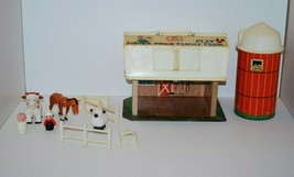 Vintage Fisher Price Play Family Farm #915 Little People Silo Wooden 1967 &amp; 1968 - £39.32 GBP