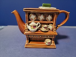 Royal Albert Old Country Roses    Cardew Design 1996 Miniature Teapot Welsh used - £59.23 GBP