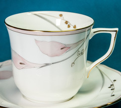 Mikasa Bellamy Orphan Coffee Tea Cup Gold Rim Pink Calla Lily Cap II Mint - £3.73 GBP