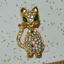 Vintage costume jewelry cat green marquise rhinestone red cat animal Bro... - £19.60 GBP