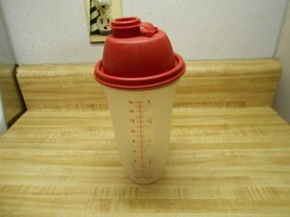red tupperware quick shake for mixing drinks, flour/gravy + - £8.18 GBP